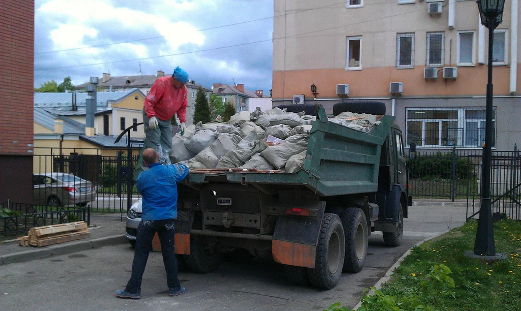 Вывоз строительного мусора в Старом Осколе от 1619 руб. – ПроМусор