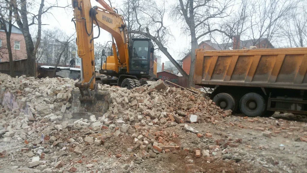 Вывоз мусора ОССиГ с выездом в Старом Осколе в октябре