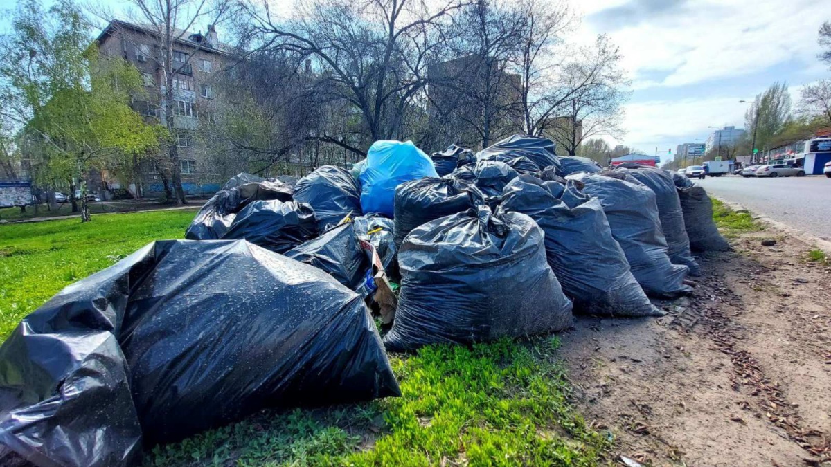 Вывоз и утилизация мусора после субботника в Старом Осколе в октябре