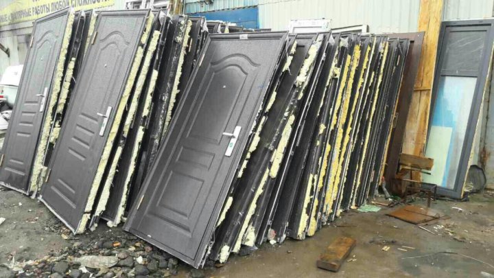 Вывоз металлических дверей с утилизацией в Старом Осколе в октябре