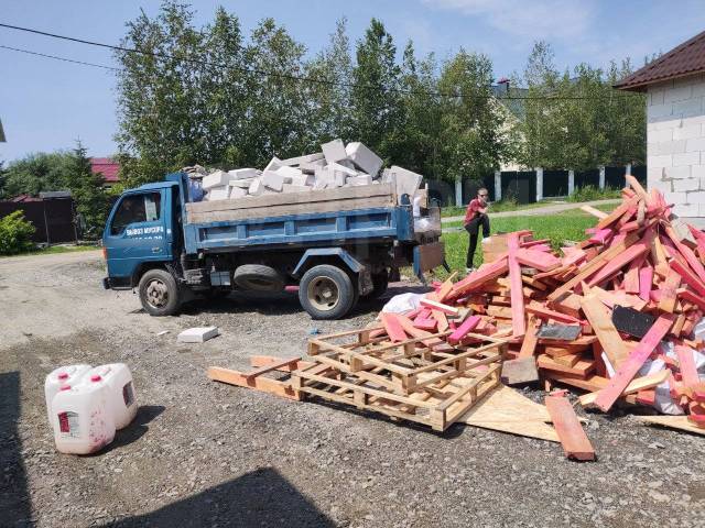 Вывоз мусора с чердака в Старом Осколе в октябре